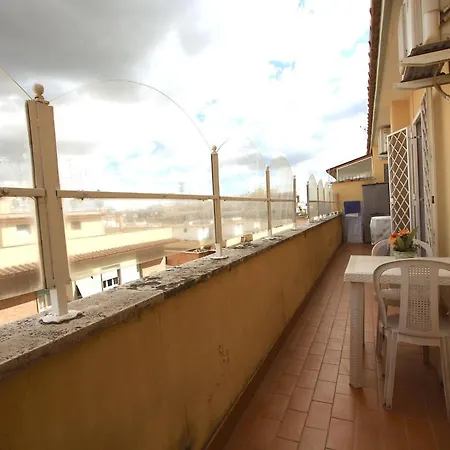 Manuela House דירה