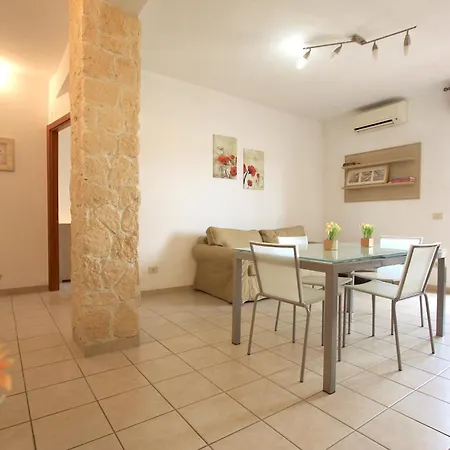 דירה Manuela House